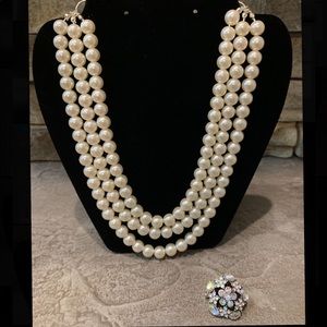 3 layer pearl necklace